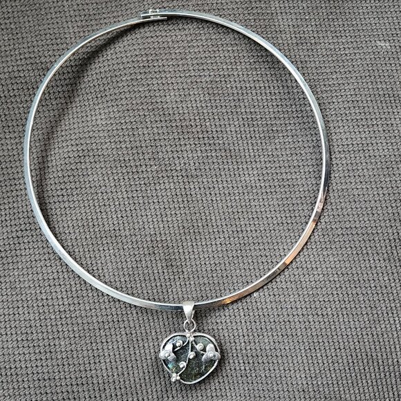Etsy Floating Heart Bangle Necklace - Picture 3 of 15